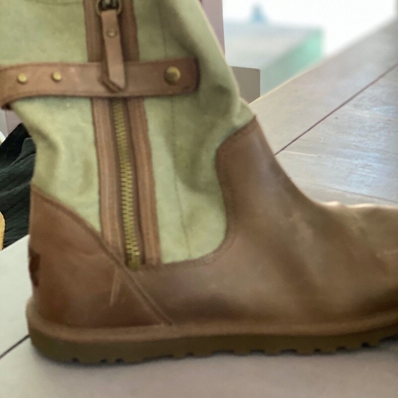 UGG  Australia short military style riding  boots size 7 - Picture 8 of 15